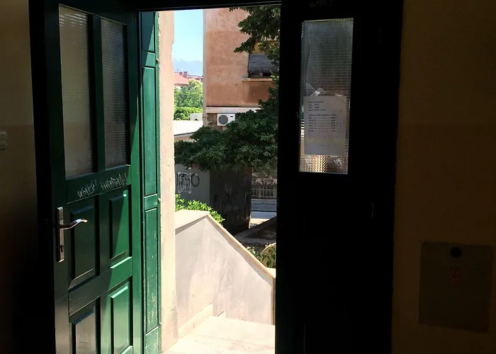 ゲストハウス Deluxe Tramonto