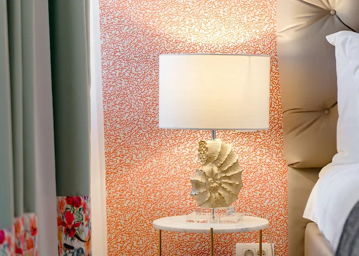 Deluxe Tramonto ゲストハウス 4*