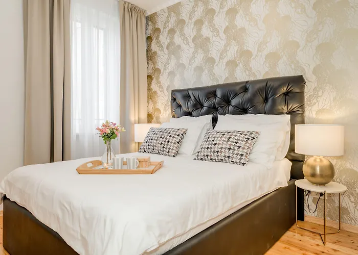 Deluxe Tramonto 4* スプリト