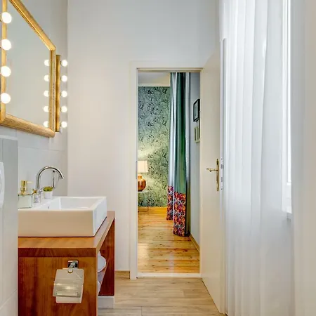 Deluxe Tramonto بيت ضيافة سبليت