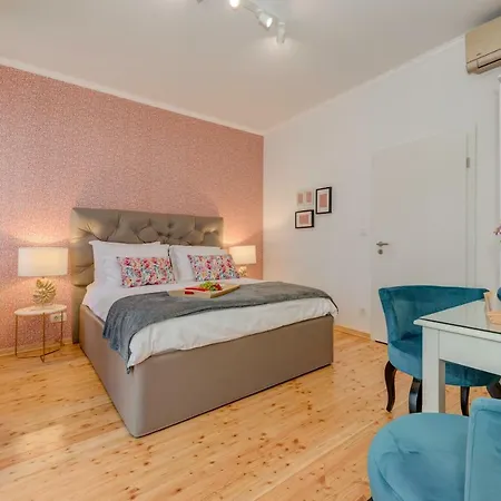 Deluxe Tramonto 4* Split