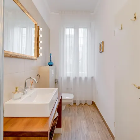 بيت ضيافة Deluxe Tramonto سبليت