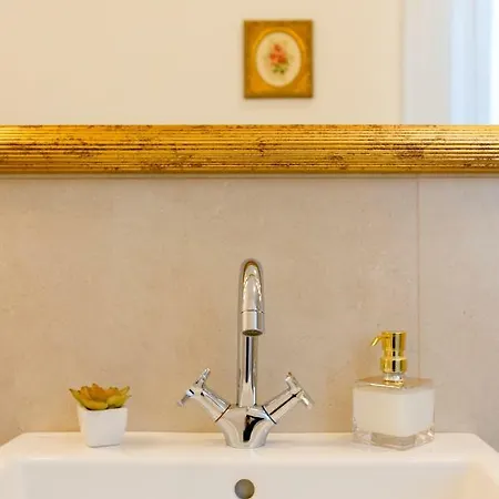 Deluxe Tramonto بيت ضيافة سبليت